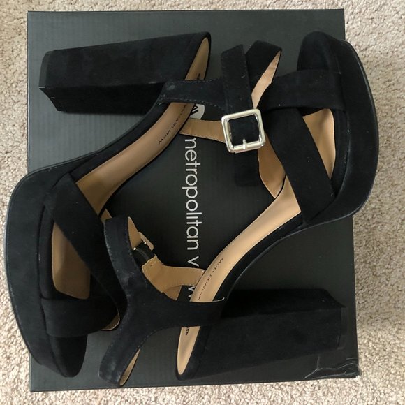 *NEW* black 4" suede platform sandal - women's 10 - Picture 1 of 5